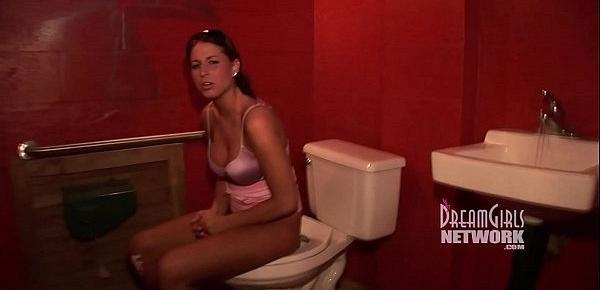  Coed Pees In A Nightclub Sink